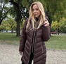 Sesil kabát mogyoró barna – Női télikabát dupla cipzárral és kivehető belső résszel – Innova Fashion – 3. kép